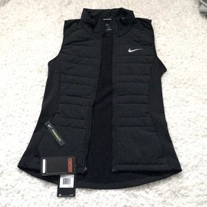Brand new Nike running vest❤️